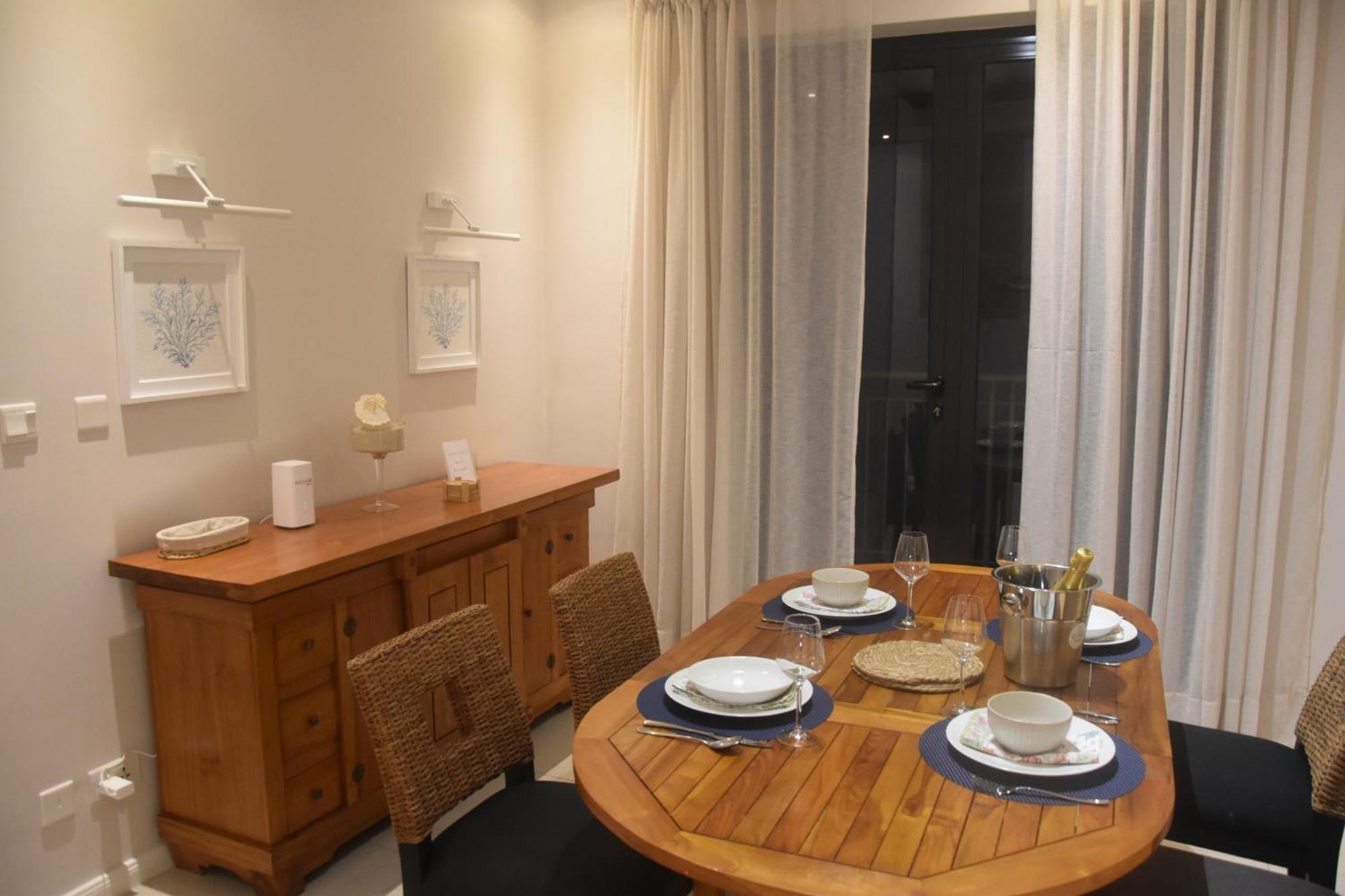 Blue Waves Beachfront Penthouse Flic-en-Flacq Dış mekan fotoğraf