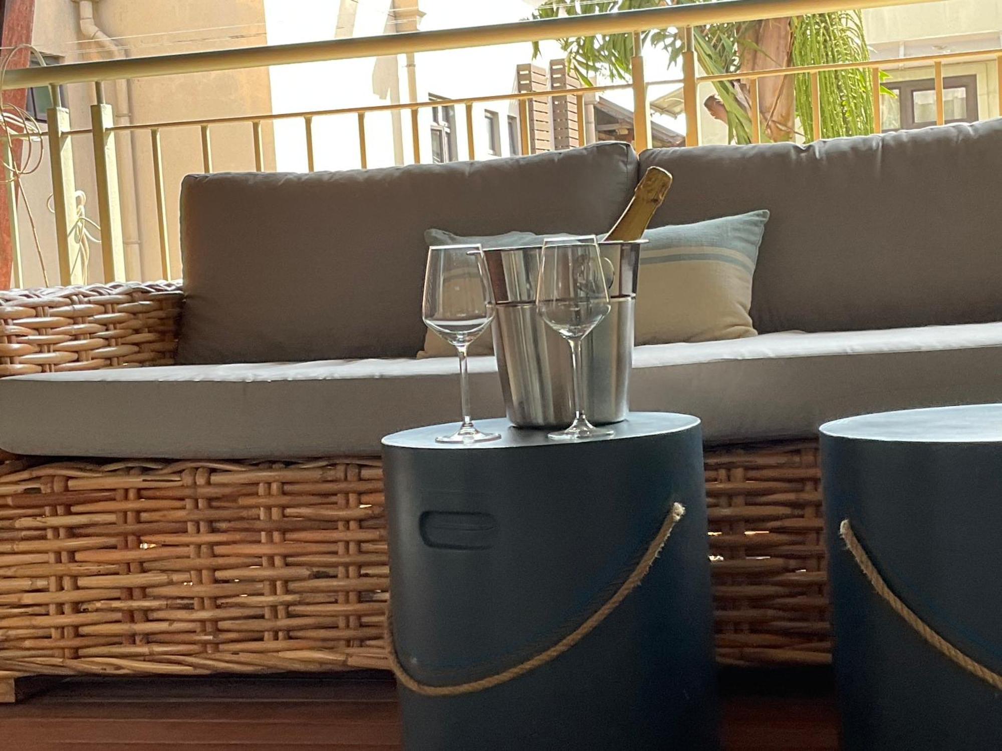 Blue Waves Beachfront Penthouse Flic-en-Flacq Dış mekan fotoğraf